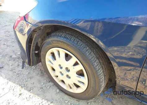 2005 Honda Civic Lx из США, поврежденный, VIN 2HGES16645H611848